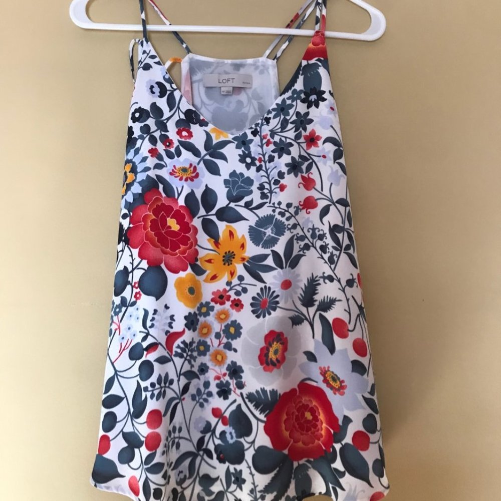 Floral sleeveless blouse